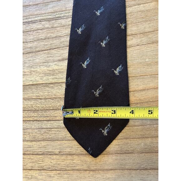 Vintage Men’s Italian Navy Tie 3.75” Flying Ducks Kasmir Wool Silk Blend Hunting - Picture 12 of 13